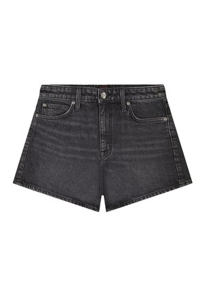 Shorts en jean noir avec poches avant, passants pour ceinture, fermeture par bouton et légers effets de décoloration sur le tissu.