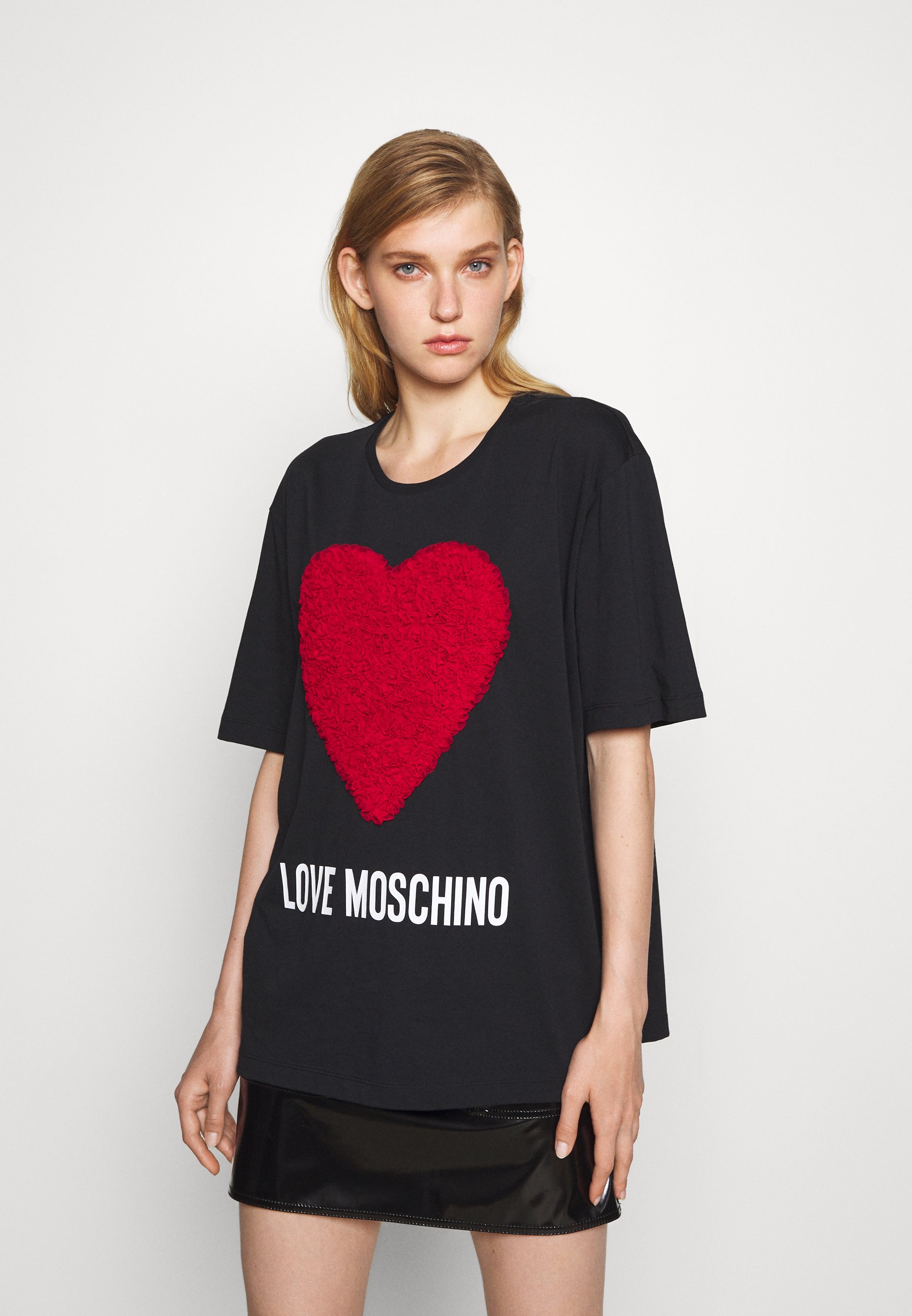 love moschino t shirt