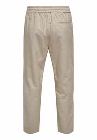Beżowe casualowe spodnie z elastycznym pasem i jedną tylną kieszenią, pokazane od tyłu z prostym krojem nogawek.