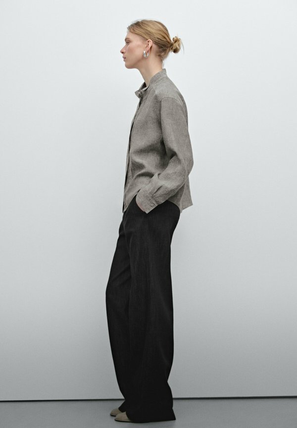 WITH PINTUCKS - Button-down blouse2