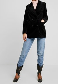 Vero Moda Cappotto corto - black