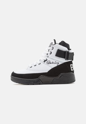 33 - High-top trainers - white/black/silver