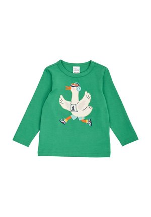 Grünes Langarmshirt mit einer laufenden Gans, die Kopfhörer, Sportshorts und Turnschuhe trägt, mit der Nummer „1“ auf der Brust.