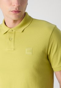 BOSS PASSENGER - Polo majica - open green