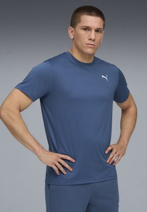 ESSENTIALS SOLID CAT TEE - Camiseta deportiva - dark indigo