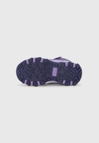 Viking TRACK MID - High-top trainers - aubergine/lilac