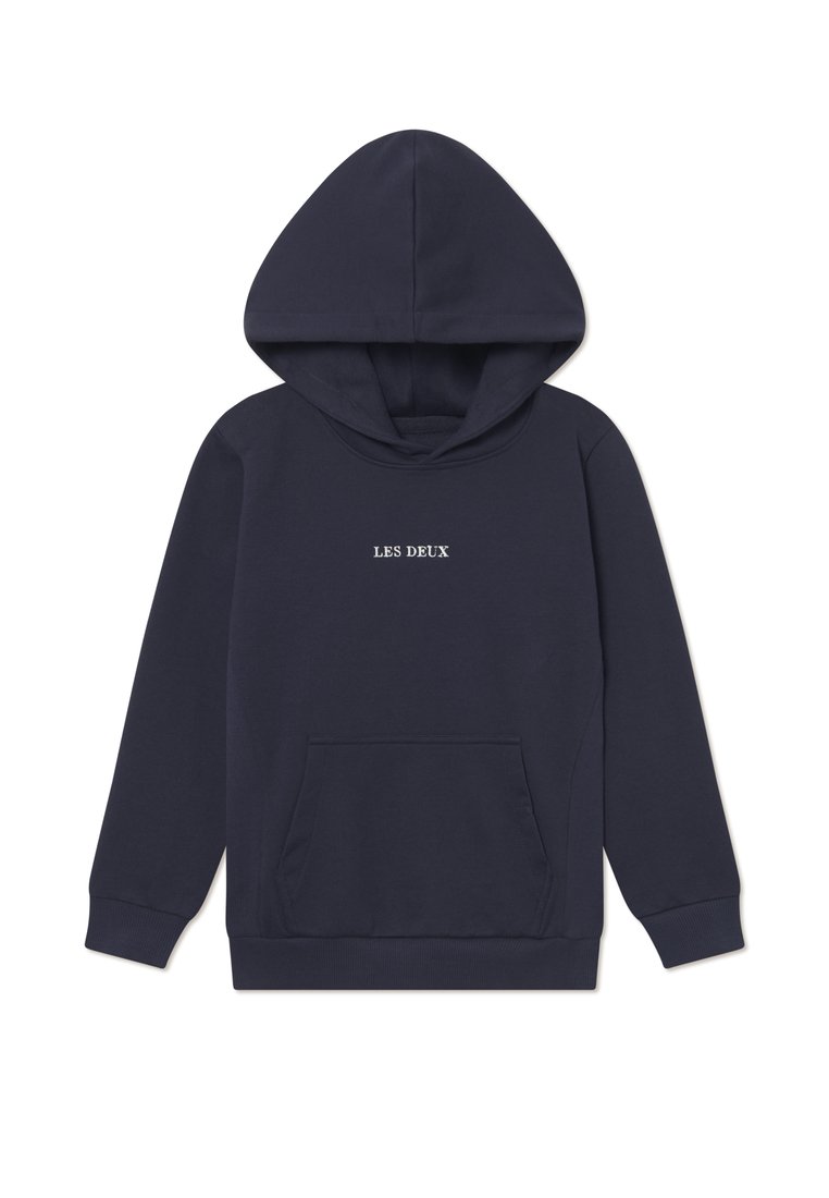 Hoodie bleu marine en tissu doux avec une poche frontale et une capuche à cordon. Logo "LES DEUX" brodé en blanc sur la poitrine.