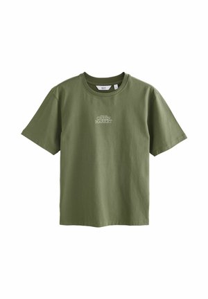 Olijfgroene katoenen t-shirt met ronde hals, korte mouwen en de tekst "GREEN MARKET" in lichte kleur geborduurd op de voorkant.
