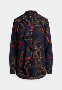 Granatowa bluzka z długimi rękawami, zapinana na guziki z przodu, z nadrukiem brązowych plecionych lin, złotych łańcuchów i czerwonych akcentów.