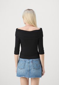 Vero Moda VMREGITZE OFF SHOULDER - Hosszú ujjú felső - black