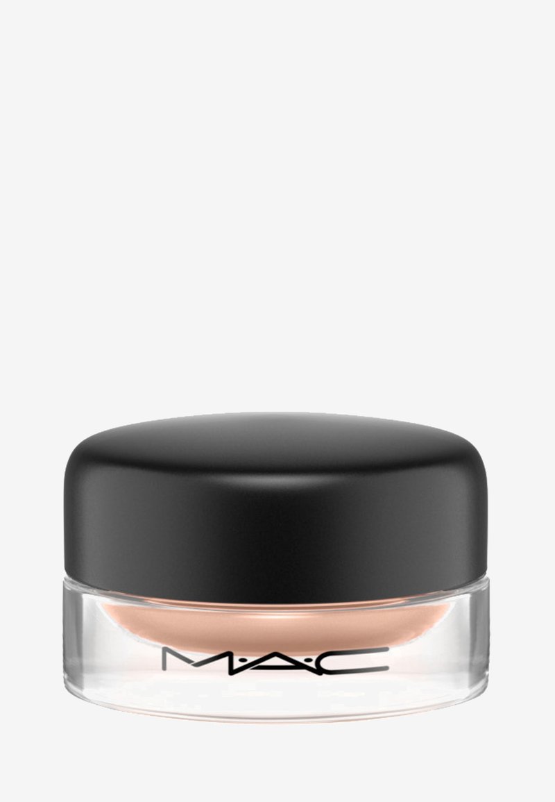MAC crèmetextuurproduct in een heldere glazen pot met een zwarte plastic deksel. De inhoud is een gladde, perzikachtige tint. Bevat het MAC-logo.