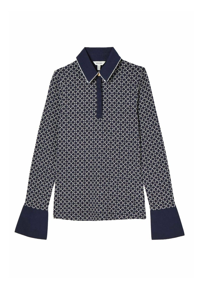 Navyblaues Langarmhemd mit einem geometrischen cremefarbenen Muster, einem spitzen Kragen und Glockenärmel; hergestellt aus einem glatten, leichten Stoff.