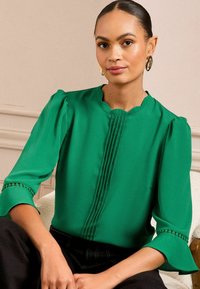Love & Roses SCALLOP PINTUCK FLUTE SLEEVE - Camicetta - green