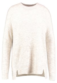 Cremfarbener, gestrickter Pullover mit langen Ärmeln, gerippten Bündchen, Saum und seitlichen Schlitzen, mit einem runden Ausschnitt.
