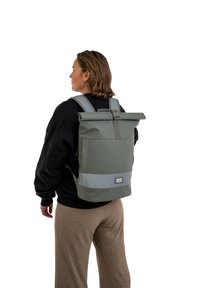 OAK25 EVERY DAY ROLLTOP - Hátizsák - salbeigrïn