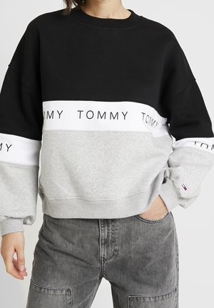 Sweater - black