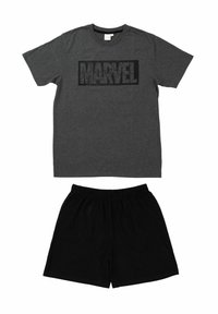 Maglietta in cotone grigia con logo "MARVEL" nero, abbinata a pantaloni corti neri. Entrambi hanno un design semplice e una consistenza morbida.