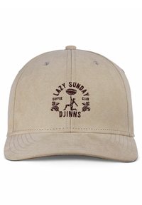 Beige Kappe aus Stoff mit einer weichen Textur. Besitzt ein braunes gesticktes Logo mit "LAZY SUNDAY COFFEE CLUB DJINNS" und dekorativen Elementen.