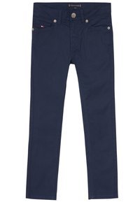 Granatowe spodnie bawełniane z pięcioma kieszeniami, zapięciem na guzik i tonalnymi detalami szycia. Gładka tekstura i dopasowany krój.