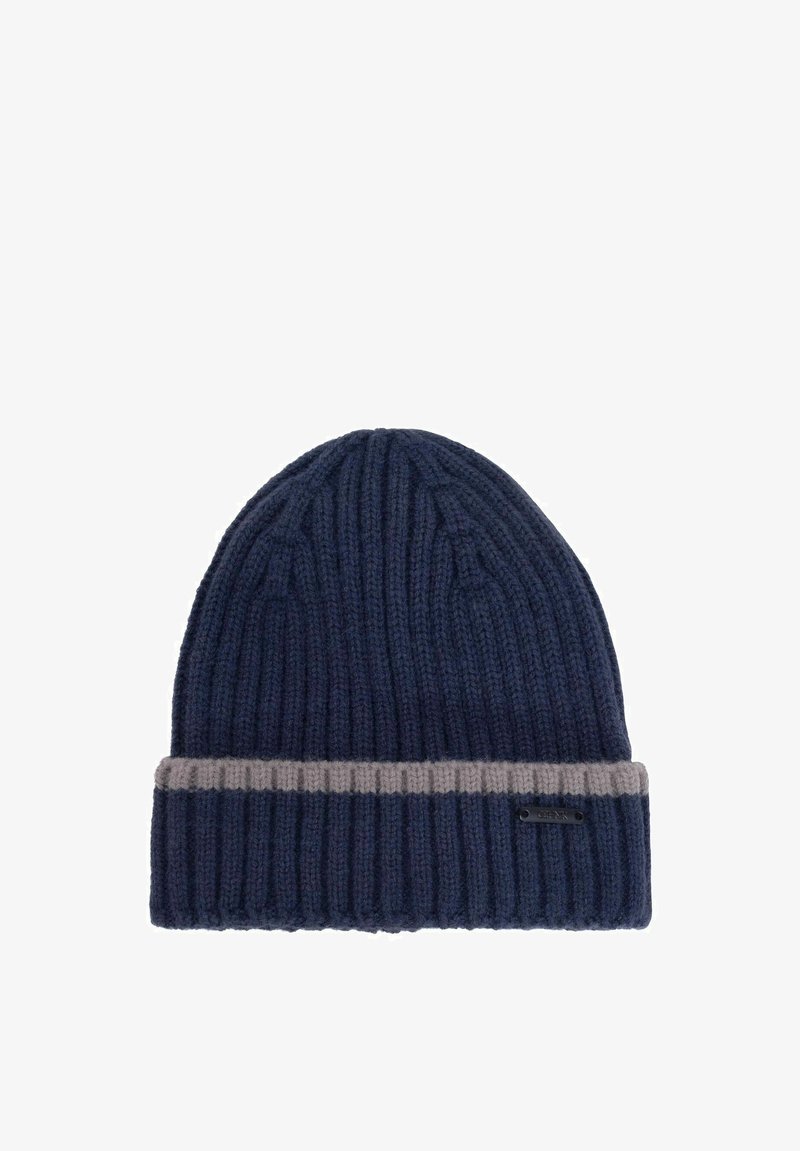 Czapka dzianinowa w ciemnym granacie z jasnoszarym paskiem na mankiecie. Tekstura ściągacza i detal metki z boku. Ciepły i elastyczny design.