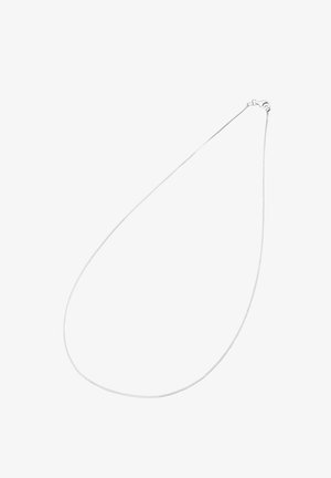 Sølvhalskæde med et glat, fleksibelt kædedesign. Har en krabbe-lås til lukning og en subtil glans hele vejen igennem.