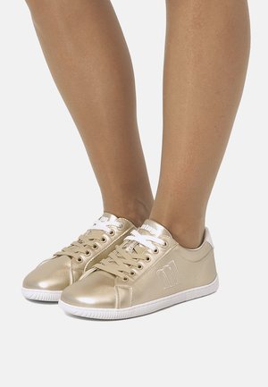 Baskets basses - champagne