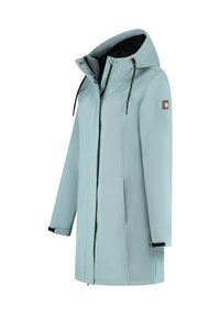 Lichtblauwe waterdichte jack met een capuchon, volle ritssluiting en verstelbare trekkoorden. Heeft zwarte accenten en een logo patch op de mouw.