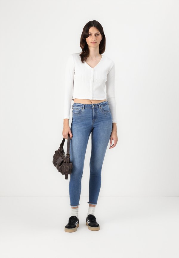 ONLWAUW - Jeans Skinny Fit3