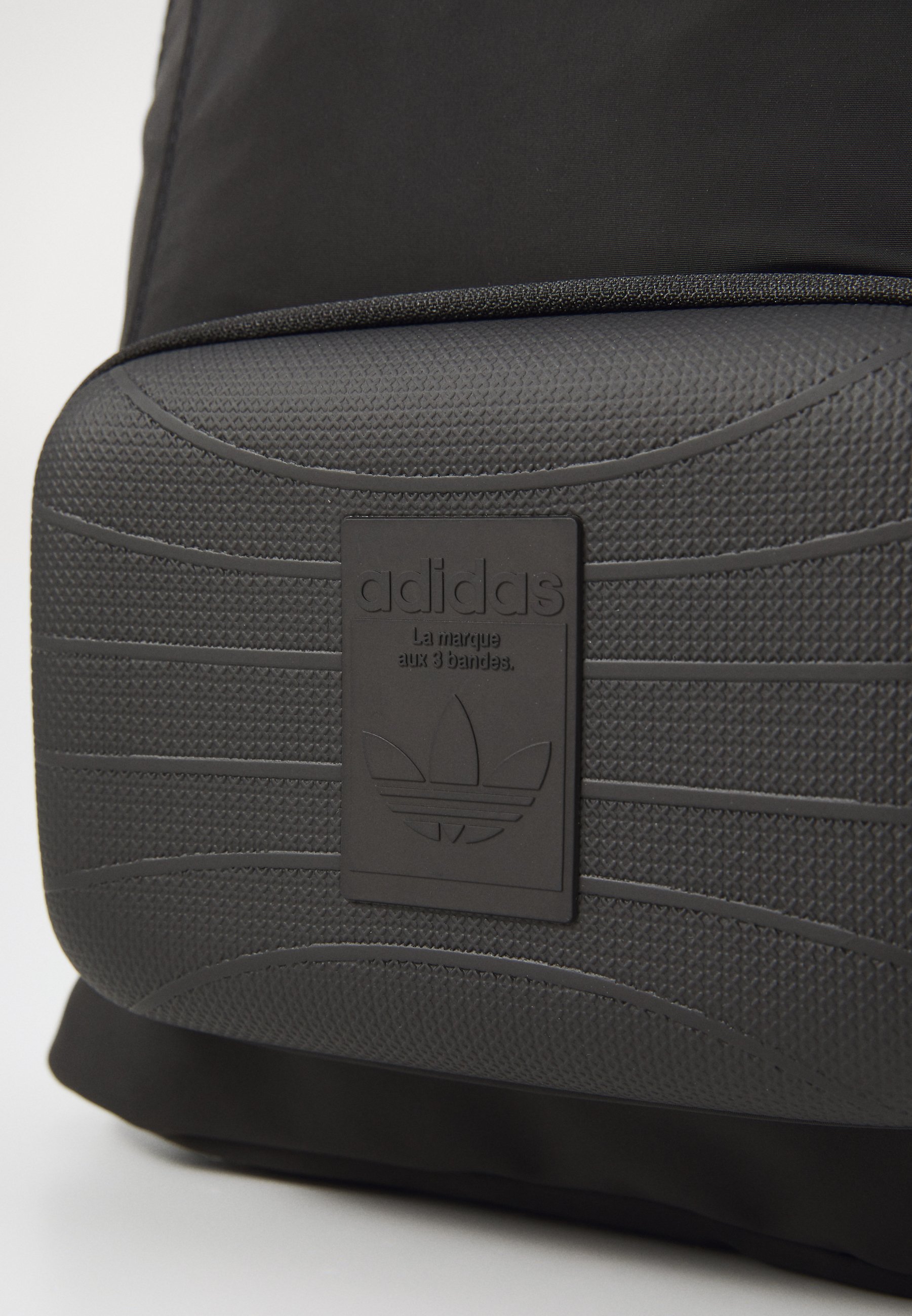 adidas superstar bag