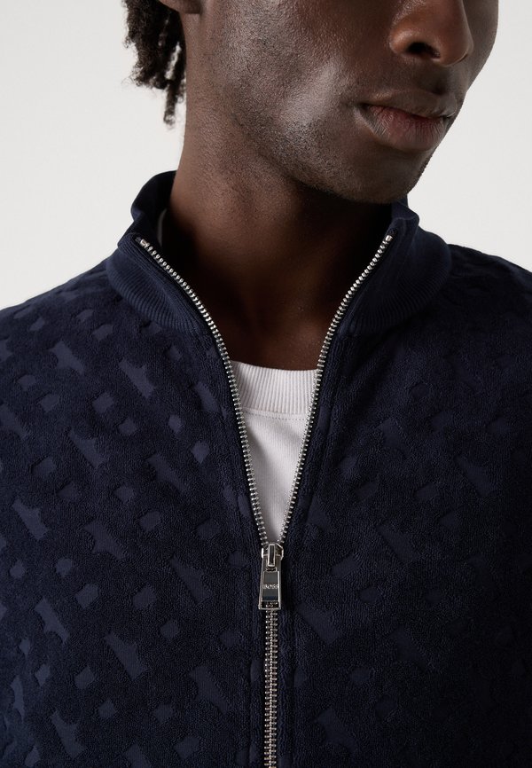 SIZA - Zip-up sweatshirt2