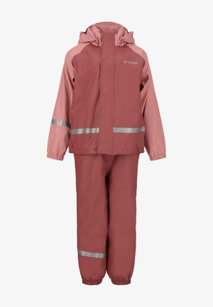 Ensemble de pluie en deux pièces imperméable dans une teinte rose douce, avec des bandes réfléchissantes, des poignets élastiques et une capuche pour une protection supplémentaire.