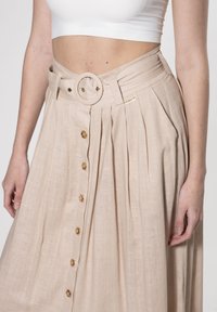 INFLUENCER BUTTON-THROUGH - Plooirok - avena