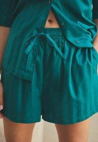 Next STRIPE SET REGULAR FIT - Pidžaamakomplekt - green
