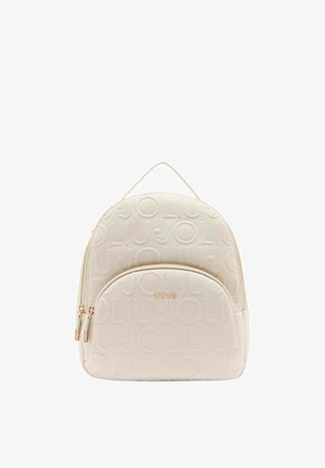 Zaino in similpelle bianca con motivo logo in rilievo, doppia chiusura con zip e dettagli in metallo color oro. Dotato di una maniglia superiore per il trasporto.