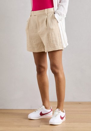 MARIA - Shortsit - beige