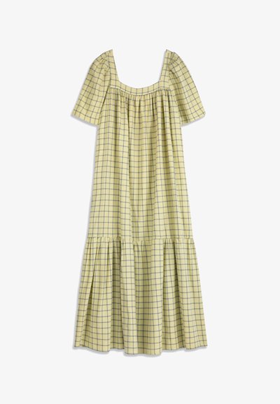 Robe midi jaune avec manches courtes bouffantes, décolleté carré et motif à carreaux bleu en forme de fenêtre, avec jupe à volants froncés.