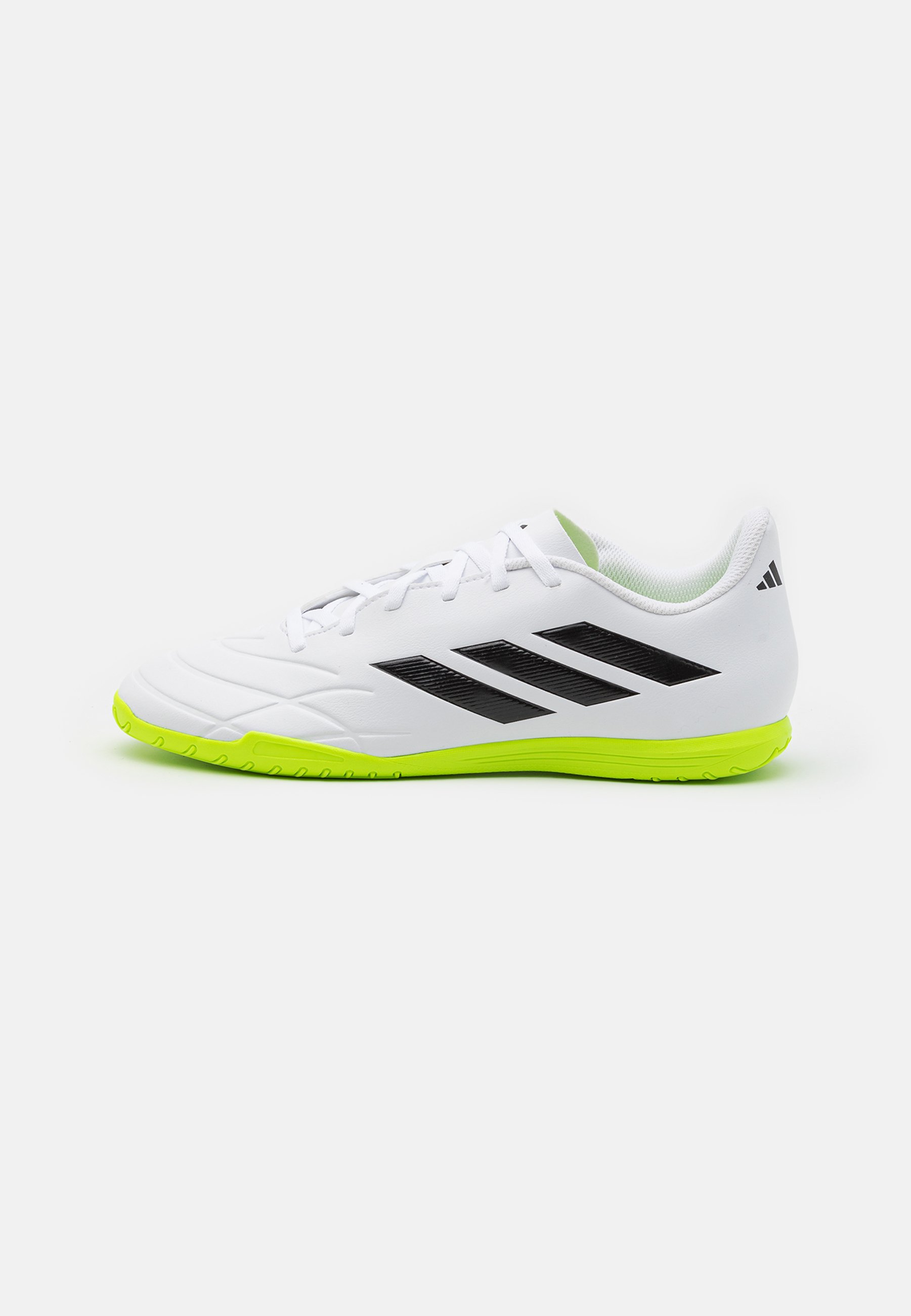 Adidas indoor football shoes uk Clearance