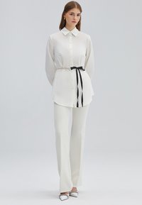 Touché Privé Cămașă - beige