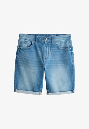 Pantalones cortos de mezclilla azul con dobladillos enrollados, cierre frontal con botón y cremallera, y diseño de cinco bolsillos en un estilo de ajuste recto.