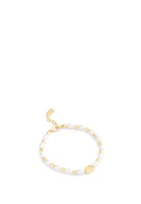 Bracelet en perles blanches avec des accents métalliques dorés et un charme circulaire. Comprend des perles et des éléments en alternance avec une fermeture à mousqueton.