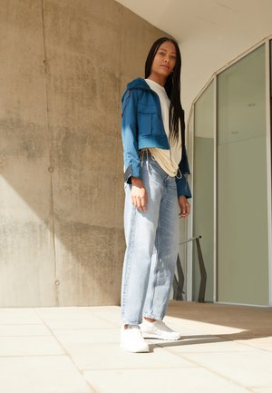 Straight leg jeans - sun faded air force blue