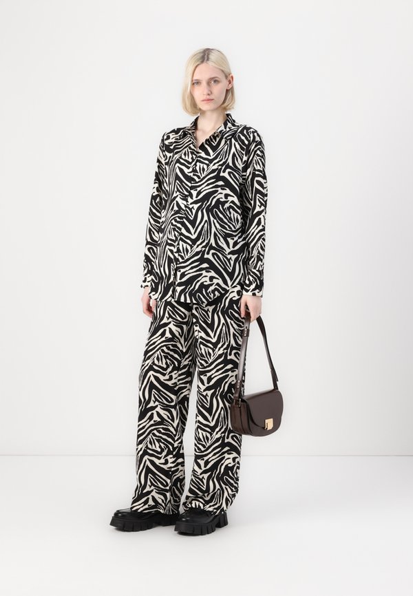 OLMKATTY LIFE PANT - Trousers2