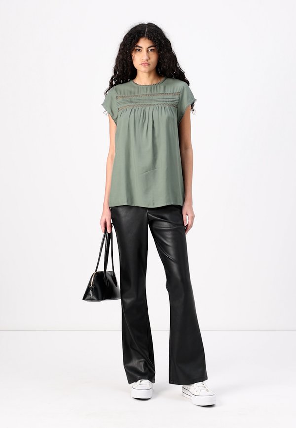 VMDEBBIE PLEAT - Blouse - laurel wreath3