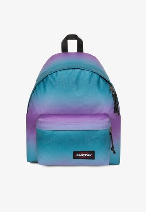 Sac à dos avec poche avant en tissu dégradé bleu et violet, avec tirettes de fermeture éclair noires et une boucle de poignée noire en haut.