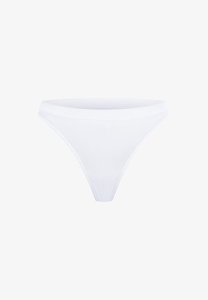 String blanc en coton avec un design lisse et sans coutures, et une taille basse. Le tissu semble doux et flexible, convenant pour un usage quotidien.