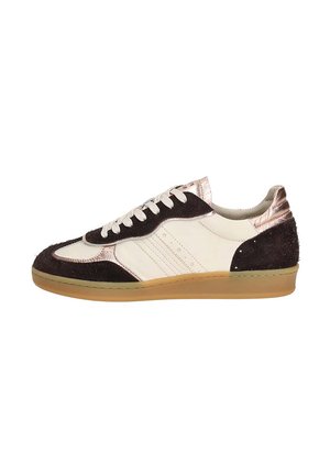 Veterschoenen met een witte leren bovenkant, bruine suède accenten en metallic roségouden details. Heeft een rubberen zool en een gestikt ontwerp.