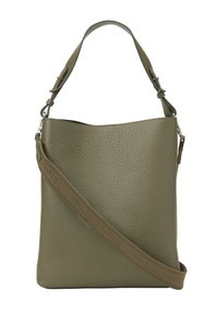 Groene leren schoudertas met een gestructureerde afwerking, ronde bovenkant en een verstelbare strap met contrasterende merktekst.
