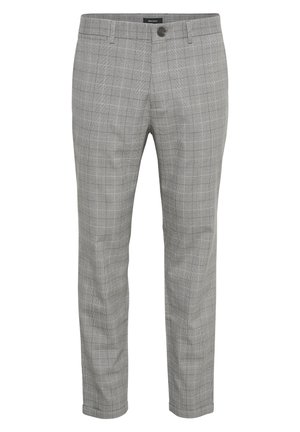 Pantalones de cuadros grises con corte recto, que cuentan con cierre de botón, trabillas para cinturón y un patrón texturizado en tonos oscuros y claros.