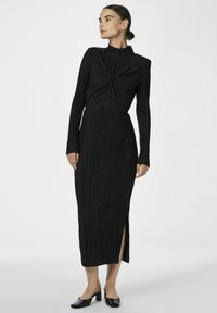 YAS OLINDA HIGH NECK LONG - Vapaa-ajan mekko - black