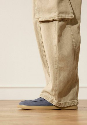 Manfield, Scarpe senza lacci - blau